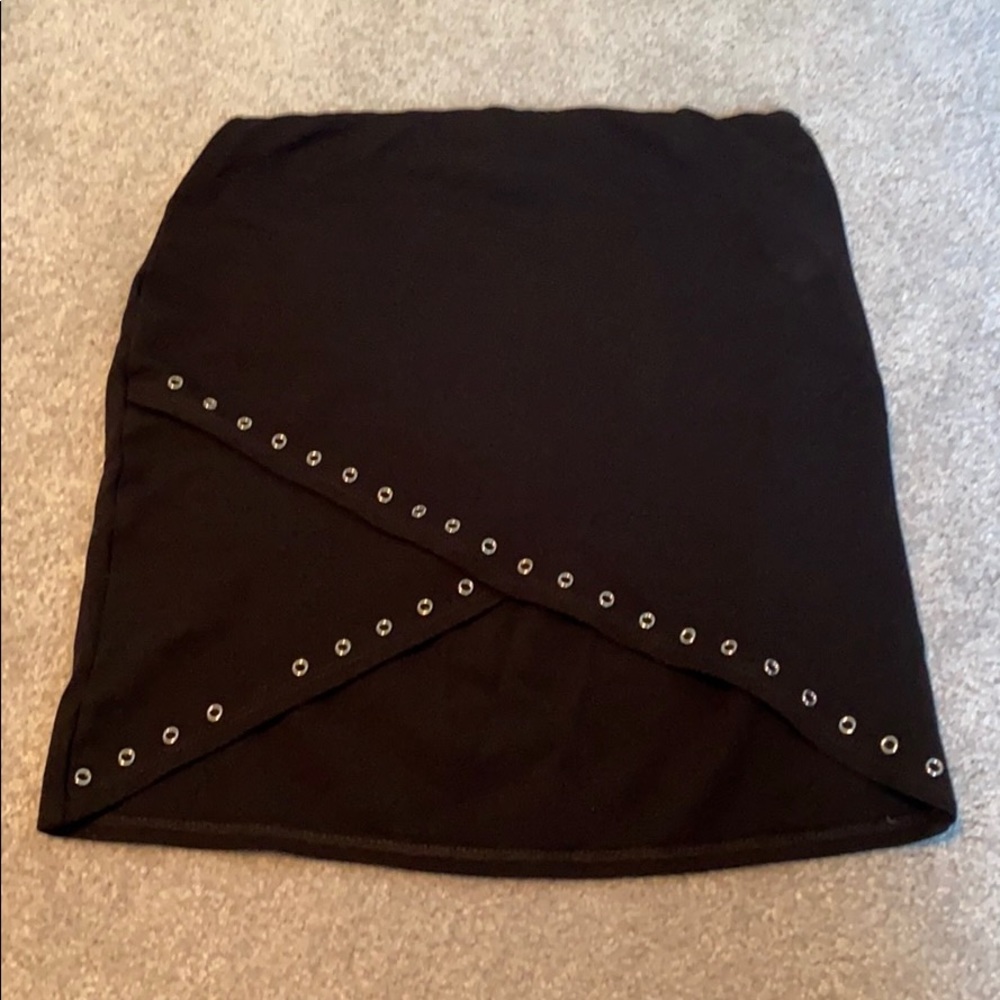 Black Windsor High-Low Skirt